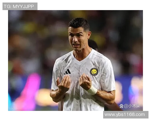 足球明星背后的守护者揭秘球场保镖的职责与挑战 足球明星背后的守护者揭秘球场保镖的职责与挑战