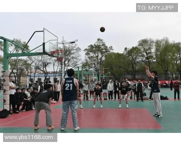 安顺学院篮球明星赛精彩纷呈学子们展现青春活力与竞技风采 安顺学院篮球明星赛精彩纷呈学子们展现青春活力与竞技风采